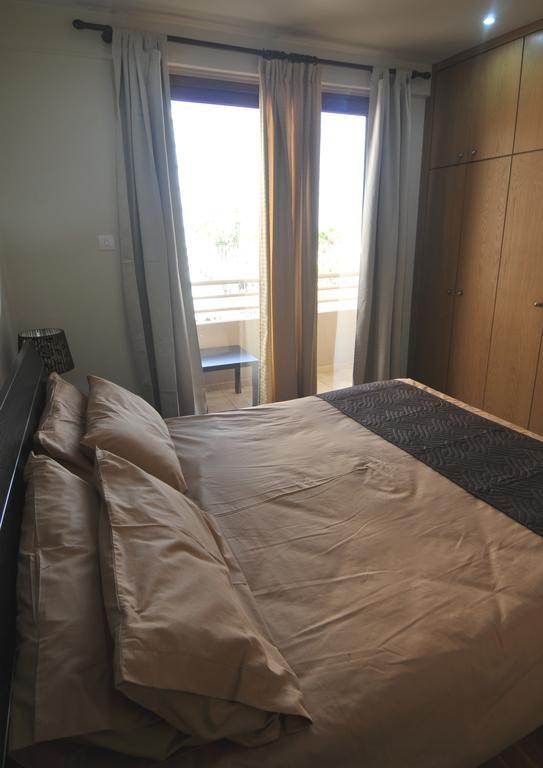Ithaki Phinikoudes Apartment No. 204 Larnaca Bilik gambar